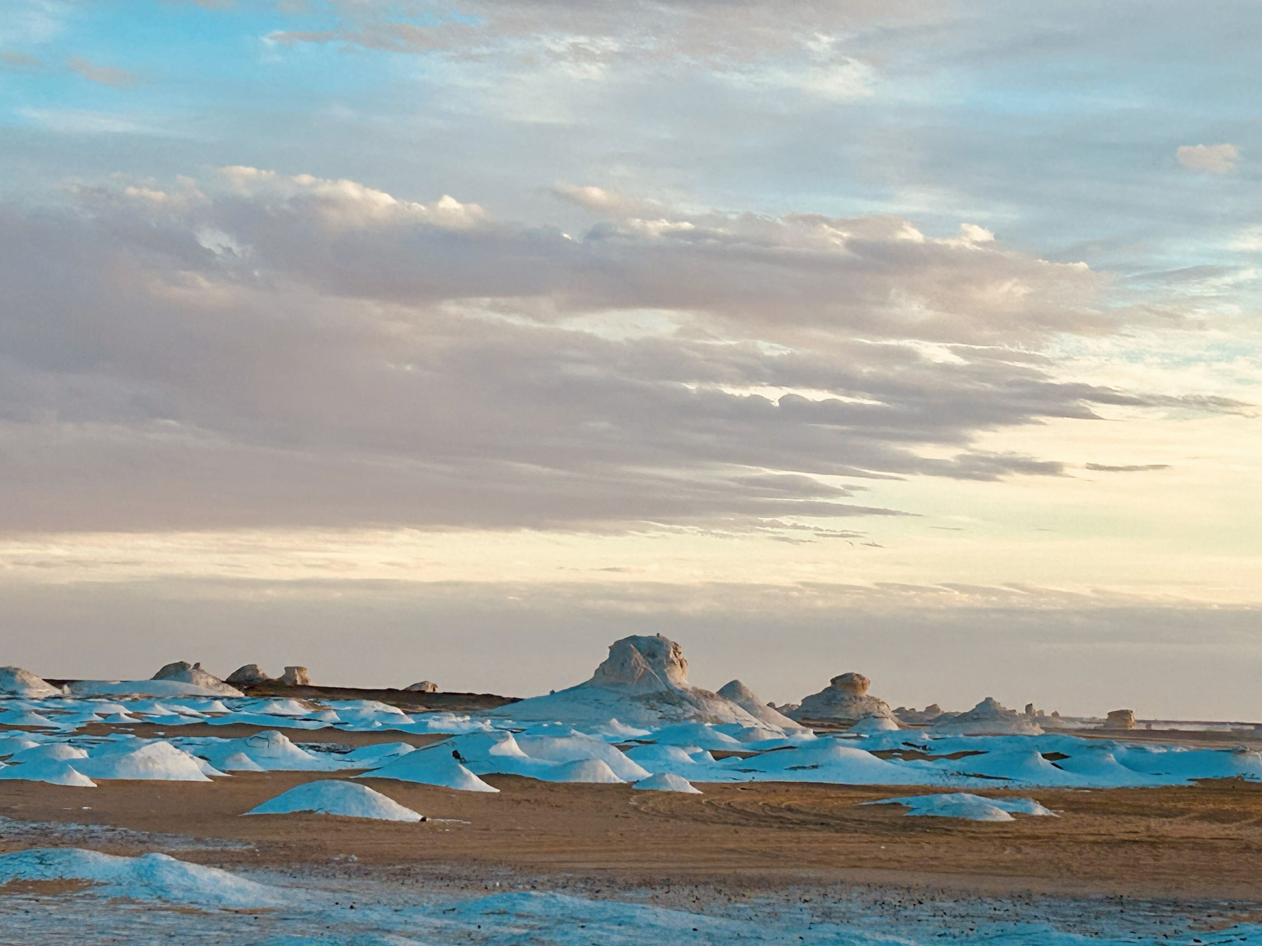 White Desert formations